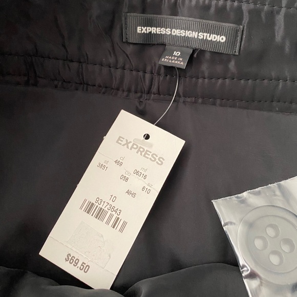 Express NWT black mini skirt - Picture 5 of 8